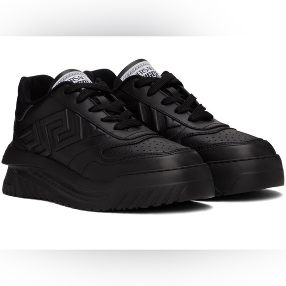 NIB Versace Odessa Black Greca Greek Key Logo Leather Low Top Sneakers 39.5 - Picture 1 of 7